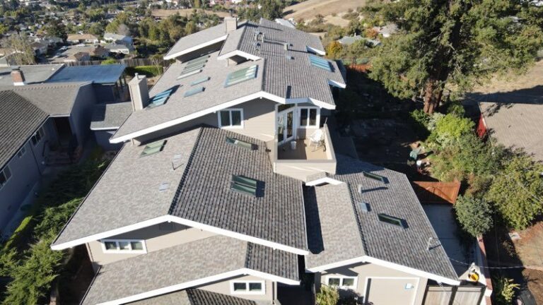 Multiple layers of room from a above shot