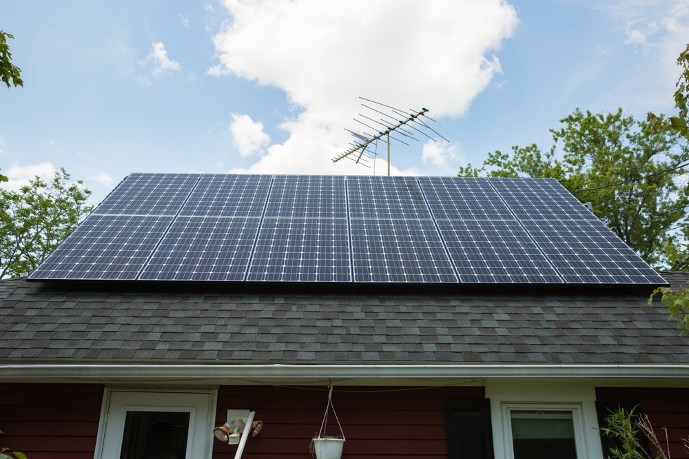 Solar-ready shingled roof